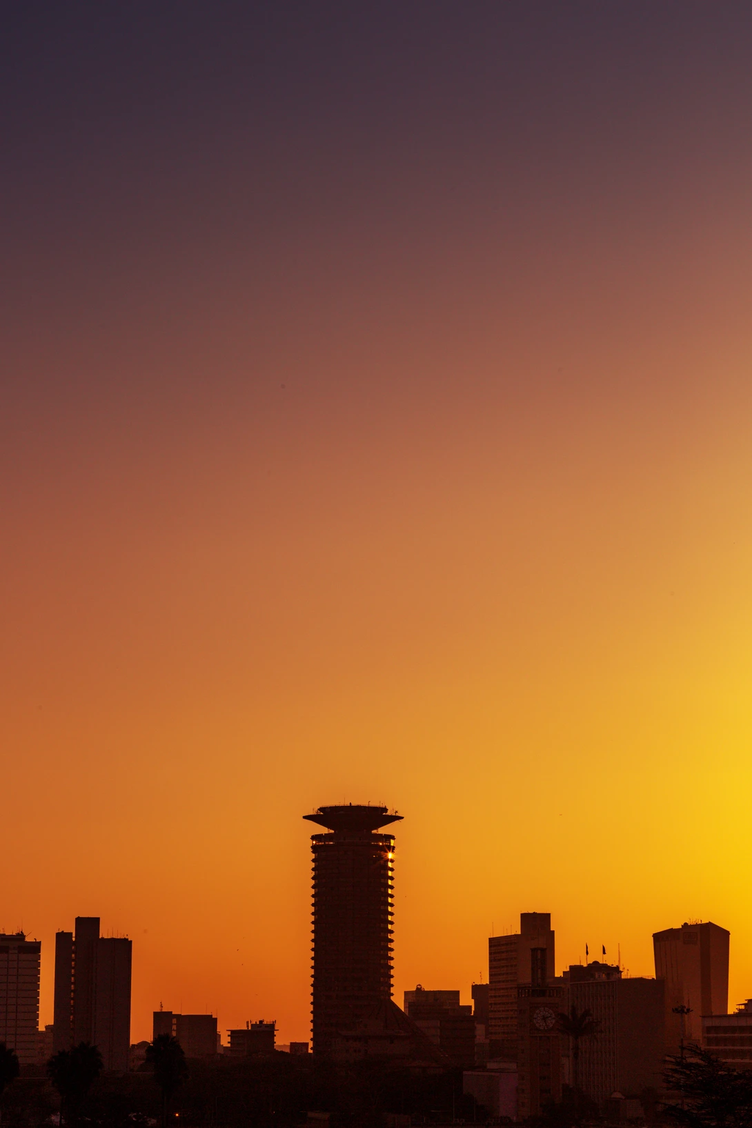 View 5ccda0dc4cc775143e4ccbbb4ad2d2d9.jpg by Antony Trivet