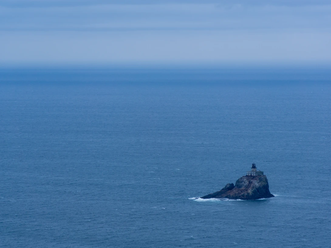 View 2cce919fdc1ebf69ca520ca7ea9f8762.jpg by Evan Douglas