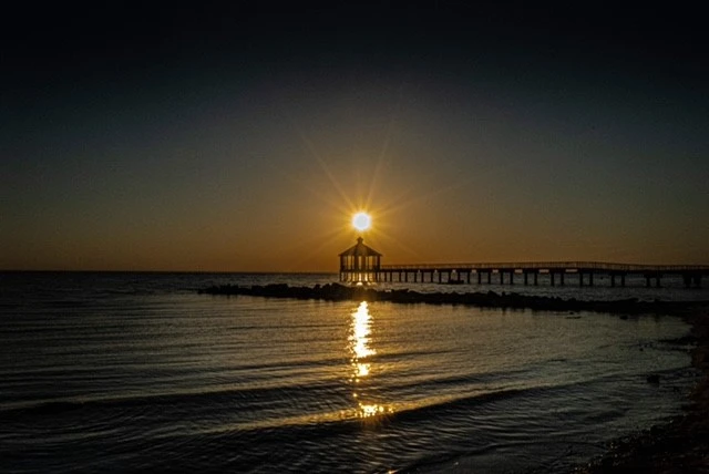 View e532de2365732aee285e51239c27af2b.jpg by Joseph Marc Photography