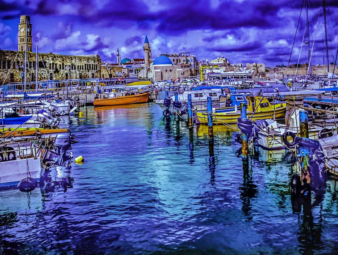 View 6c17b446a1f561c8dbf1e47fd25823f2.jpg by Jonathan Usha