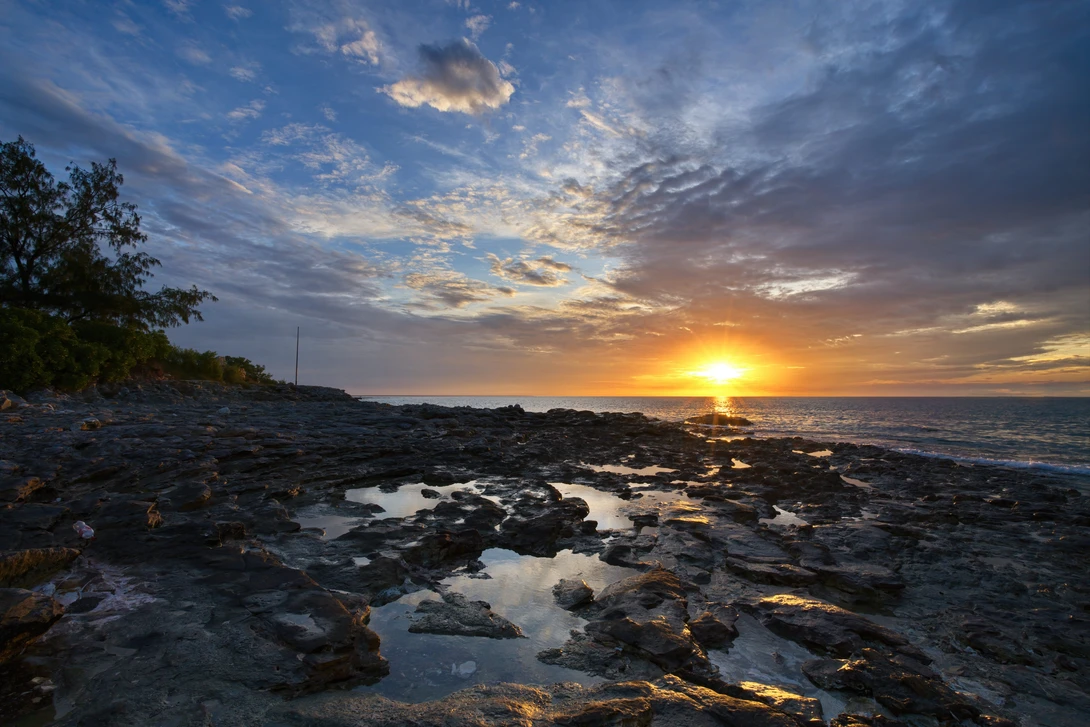 View a1d1e5f081e9fd37ae2e035f486ffe86.jpeg by Rick Blokeh