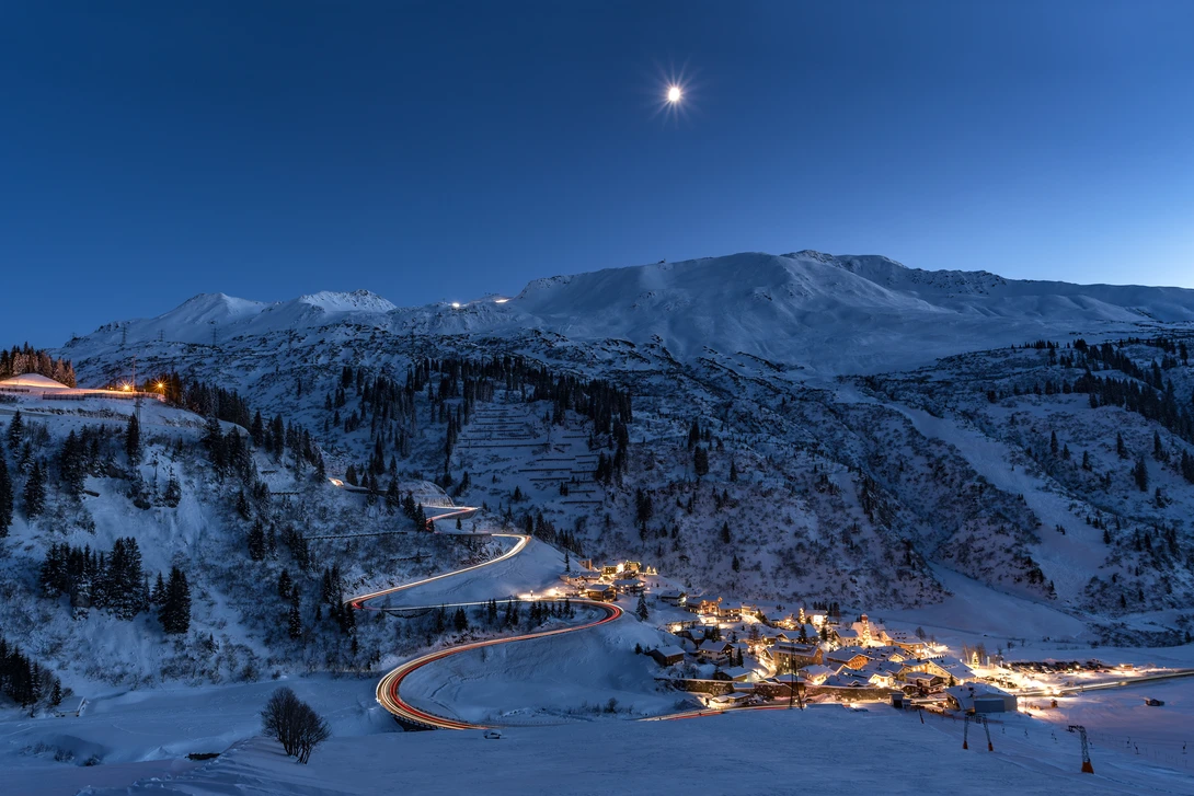 View driving home for Christmas by Edgar Moskopp