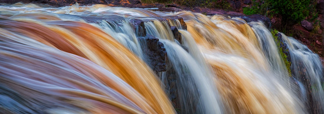 View Waterfalls - 6x17 by Roger Applegate