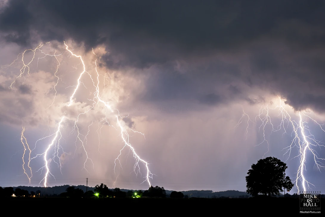 View 0f0432eb9859a3f1fbedf347753bb8ab.jpg by Mike Hall