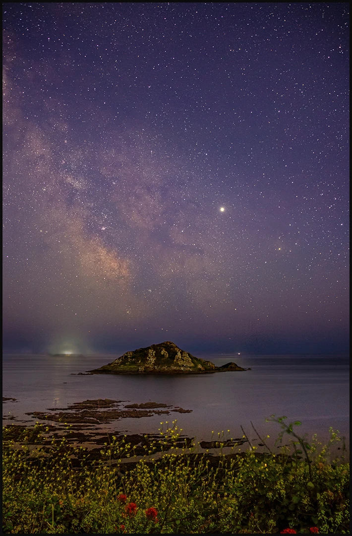 View ec16f61a208d48ee1011eb8a659ba6a7.jpg by Matthew Curtin