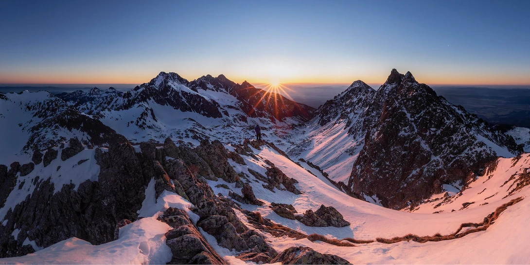 View Peaks at sunrise by Štefan Condík