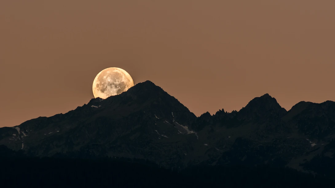 View Moon riding high by Thomas Prechtl