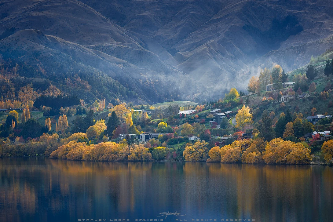 View Lake Hayes， New Zealand by Stanley Loong