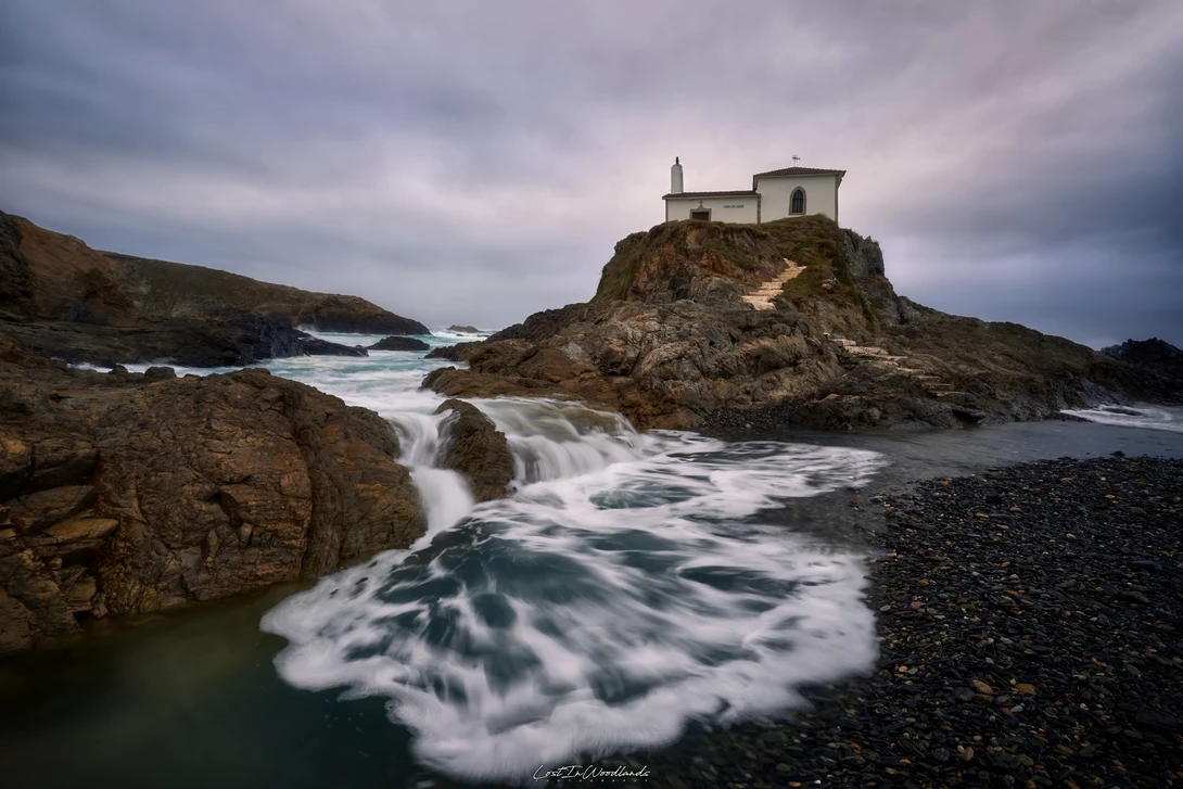 View The Sea's Offering by Álvaro Lamas