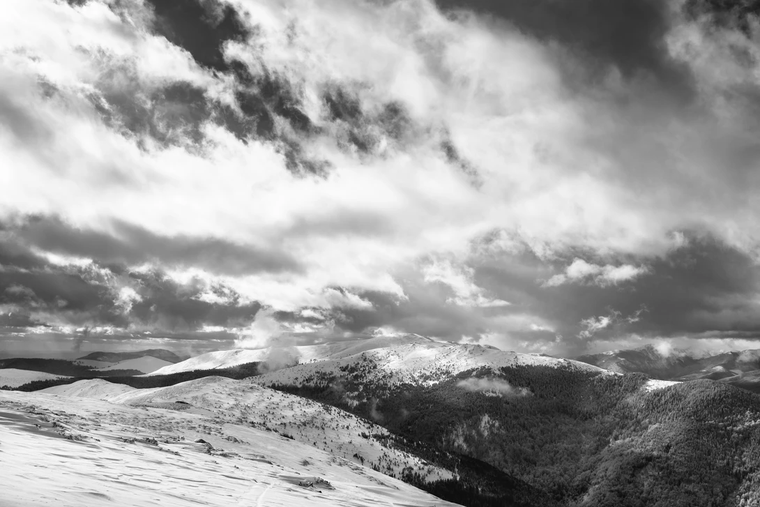 View Mountain by Andrei Diaconu