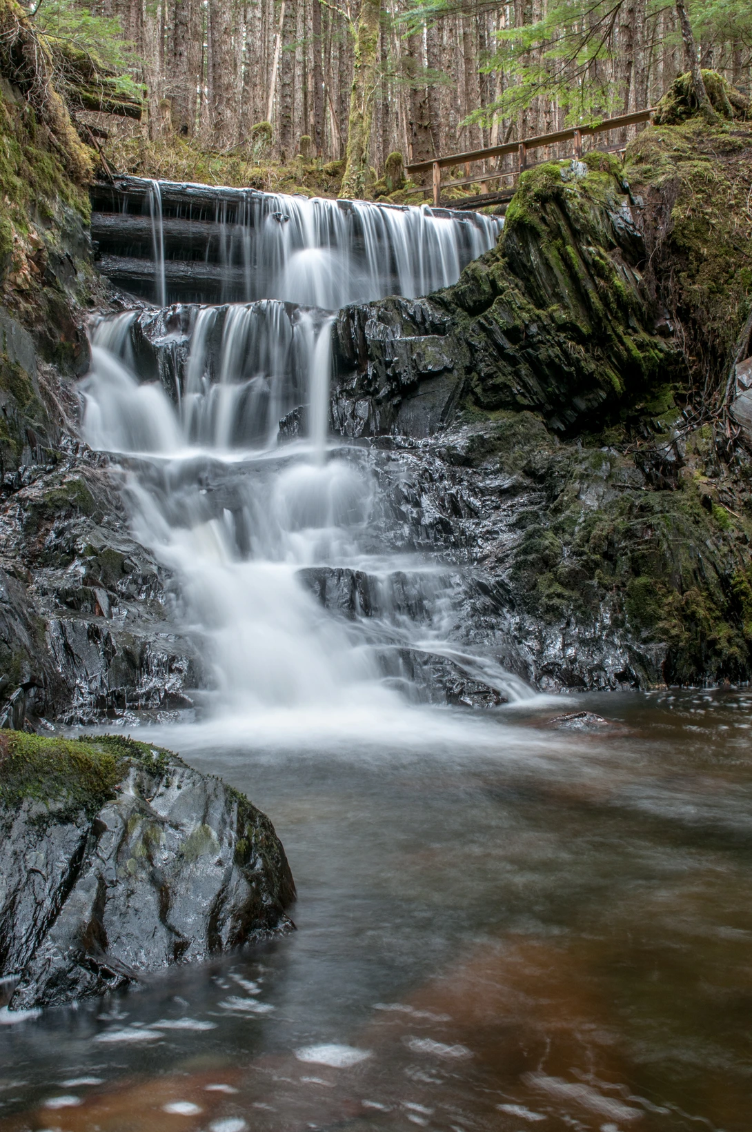 View da42f8609e8fa288a638d5b714da83db.jpg by Jeremy Lavender