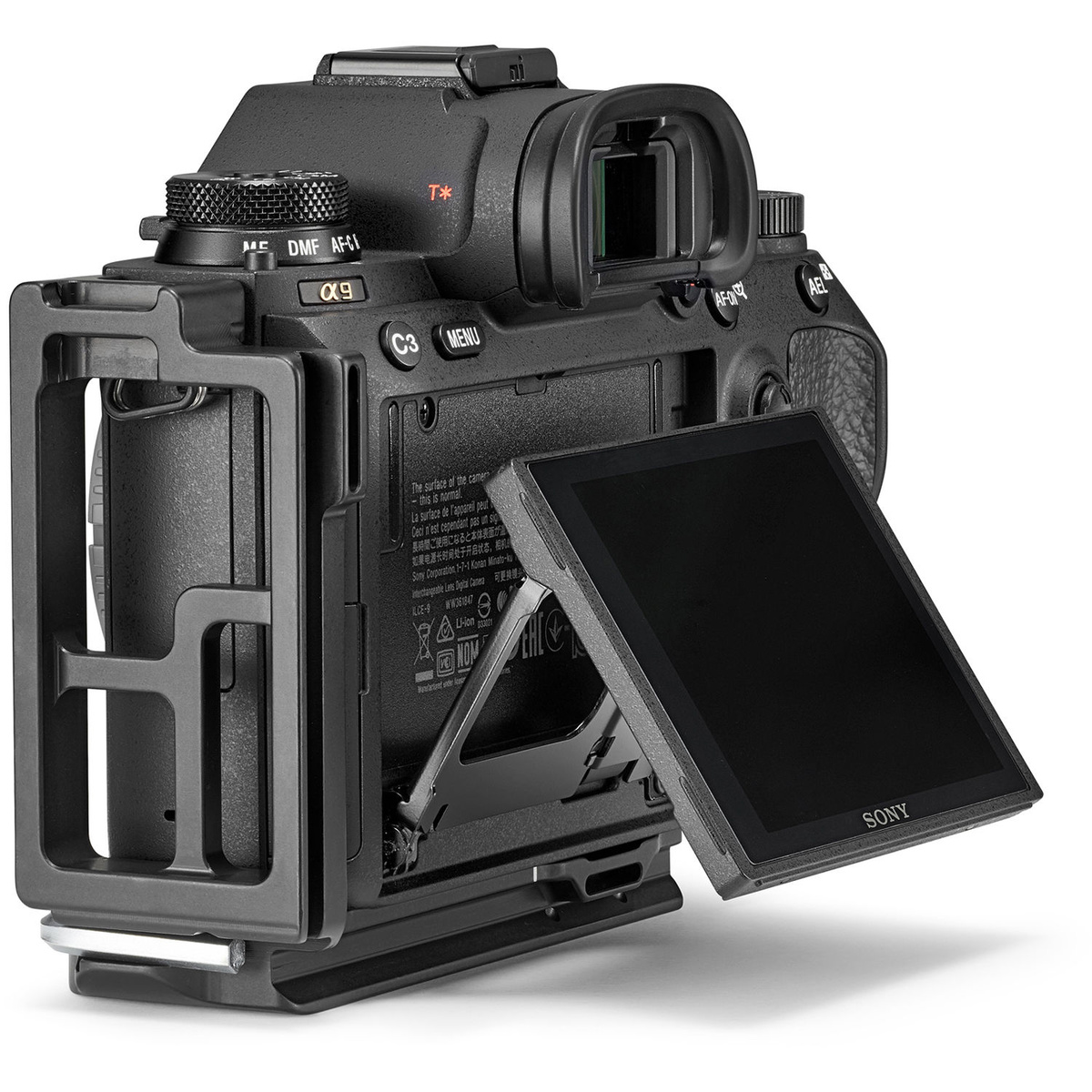 Gitzo Hops On the Sony Alpha Craze, Releases Tripod and L-Bracket