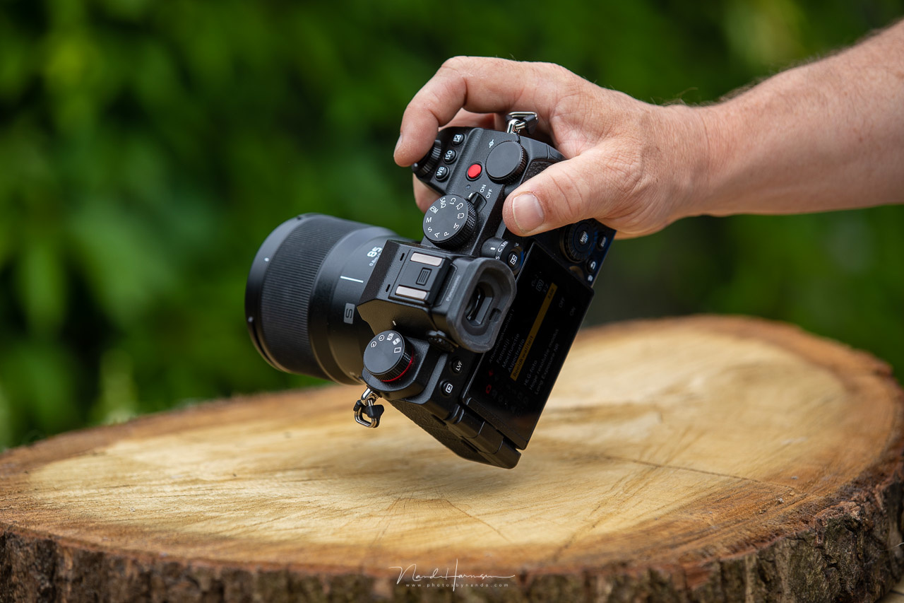 Fstoppers Reviews the Panasonic Lumix S5 Mirrorless Camera Fstoppers