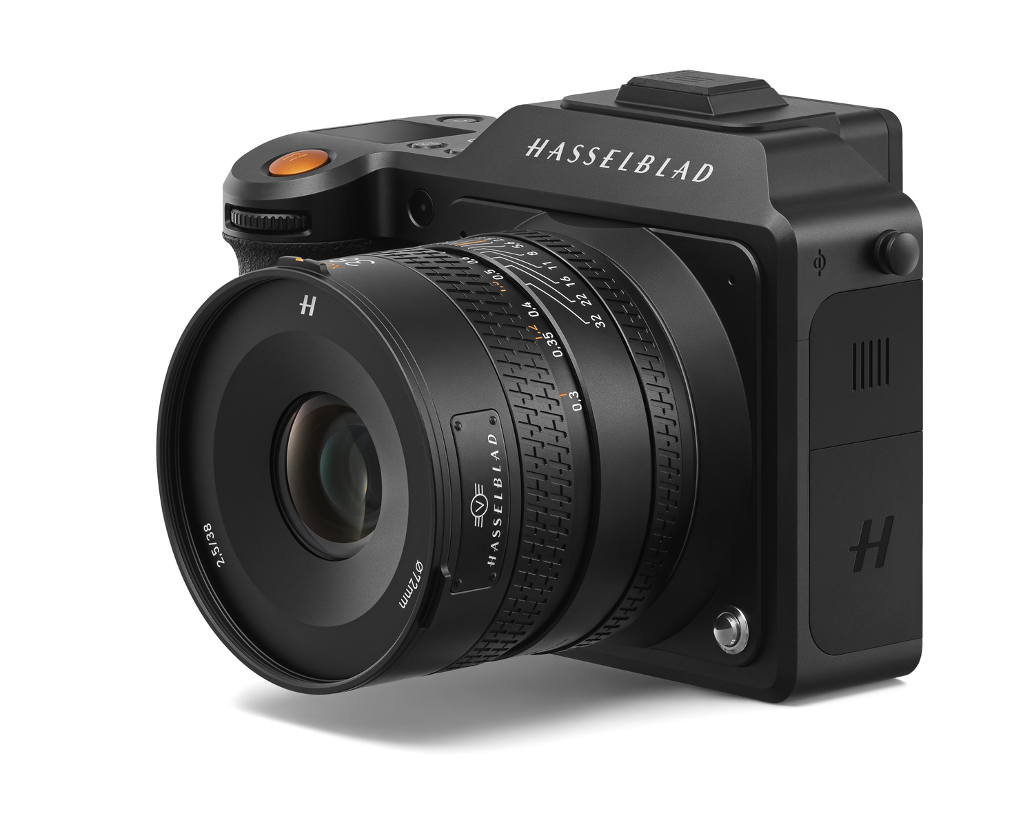 Hasselblad Announces the X2D 100C Mirrorless Camera and XCD 38V