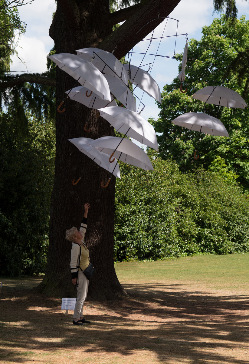 Flying umbrellas by Chris Mummery | Fstoppers