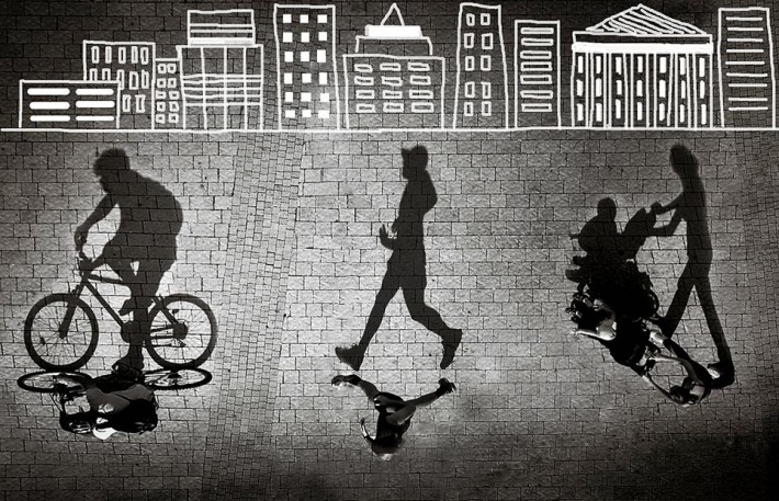 Smithsonian-photo-contest-alteredimage-silhouettes-pedestrians-violet-kashi