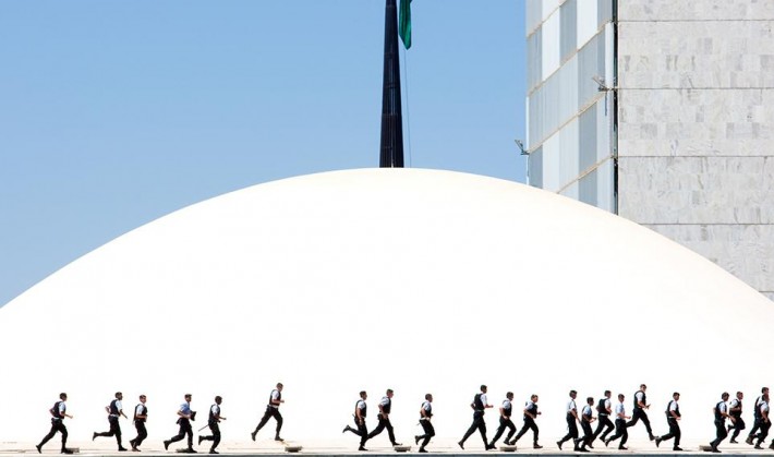 smithsonian-photo-contest-people-police-brasilia-brazil-olivier-boels