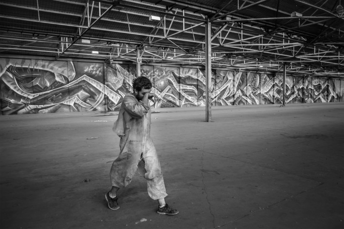 Fstoppers_Davidgeffin_davegeffin_geffinmedia_Selinamiles_Limitless_graffiti_featured11