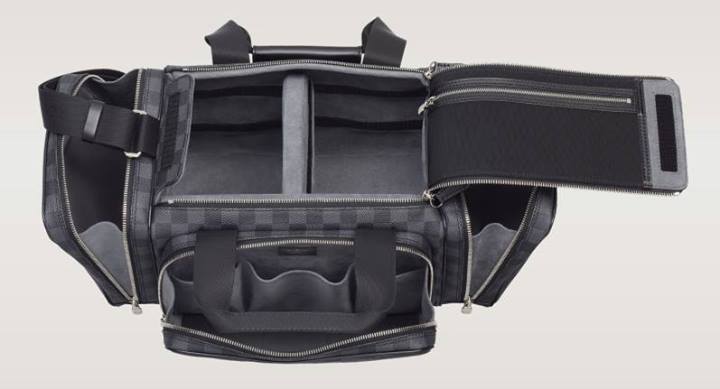 Louis Vuitton&#39;s Delusion of the Photographer Results in $3,500 Bag | Fstoppers