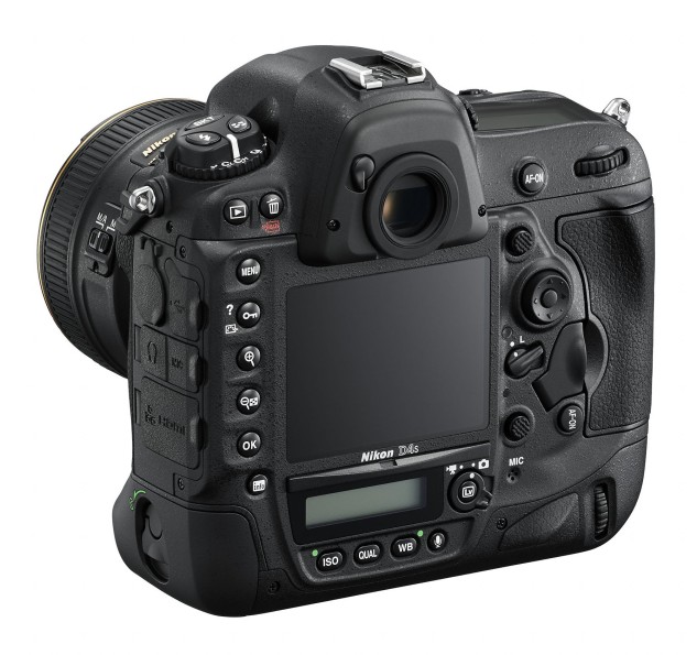 d4s-nikon-back-side