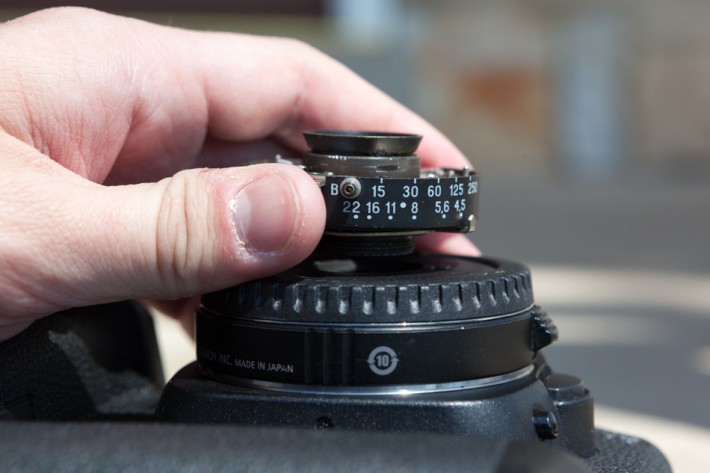 Lubitel 2 to Canon EOS Retrofit